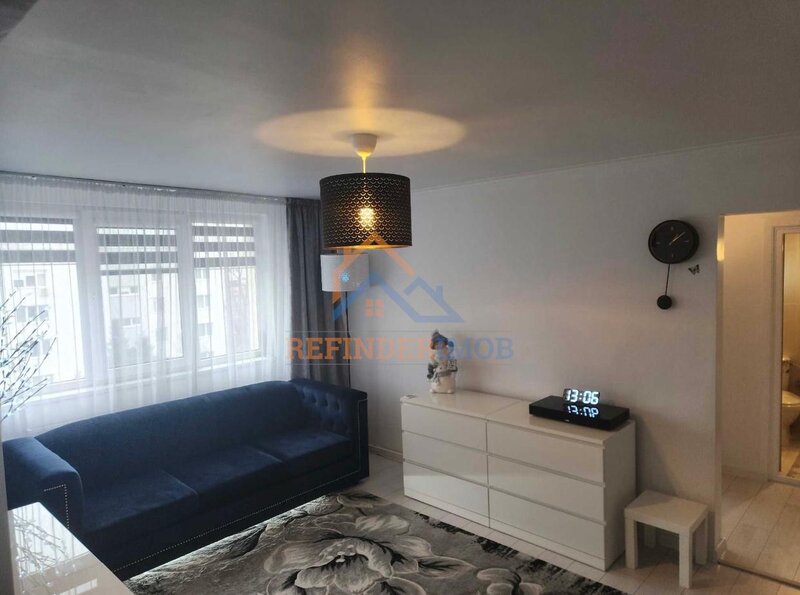Titan Apartament de vanzare cu 3 camere, Metrou 1 Decembrie 1918
