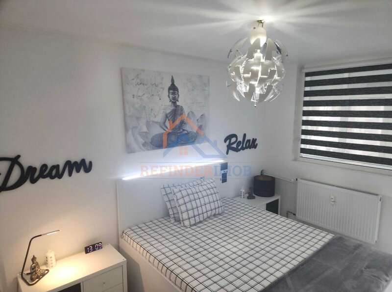 Titan Apartament de vanzare cu 3 camere, Metrou 1 Decembrie 1918